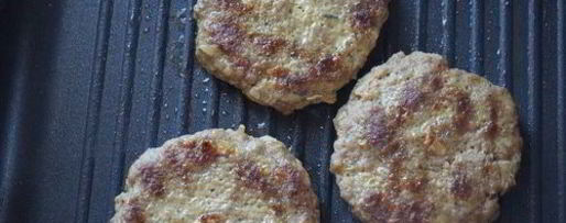 Шаг 3: бургера с ананасом и соусом терияки