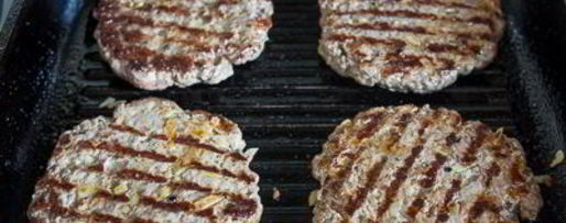 Шаг 9: бургера с говядиной и баклажаном