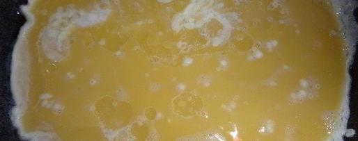 Шаг 1: бургера с курицей, омлетом и огурцом