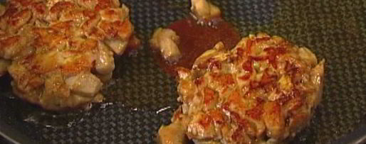 Шаг 5: бургеров с тунцом, луком и помидорами