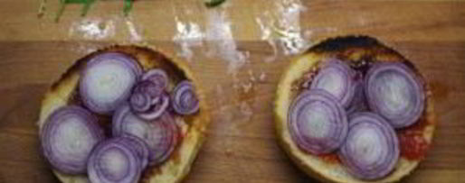 Шаг 4: бургеров с тушеным мясом