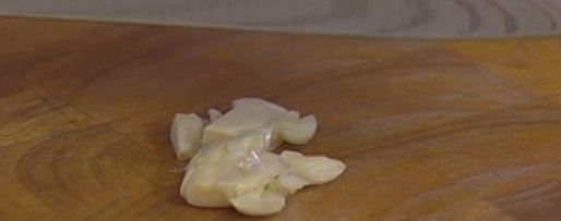 Шаг 5: бургеров с вялеными помидорами на черных булочках