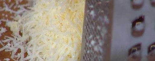 Шаг 6: бургеров с вялеными помидорами на черных булочках