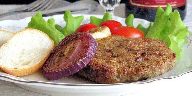 Рецепт гамбургеров дижон с запеченным луком