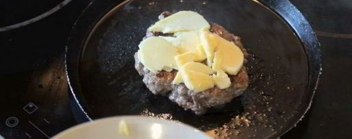 Шаг 2: мексиканского бургера с манговой сальсой и козьим сыром