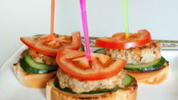 Рецепт Мини-бургеров из курицы с соусом айоли