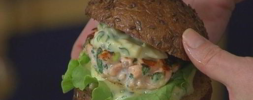 Шаг 11: рыбного гамбургера с манго-майонезом