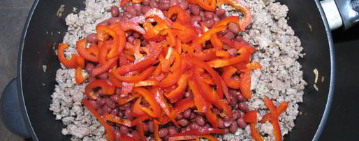 Шаг 4: буррито с фаршем и красной фасолью