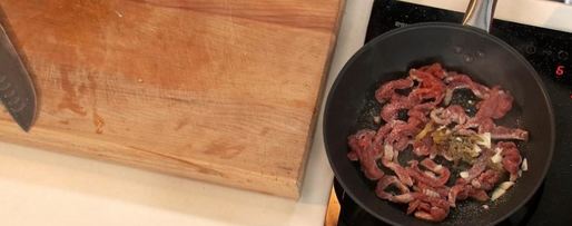 Шаг 5: буррито с говядиной и сырным соусом