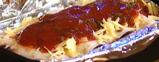 Шаг 11: буррито с индейкой, помидорами и сыром