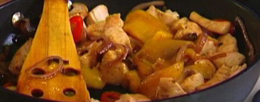 Шаг 6: буррито с индейкой, помидорами и сыром