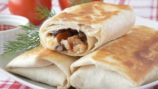 Рецепт Буррито с курицей и фасолью