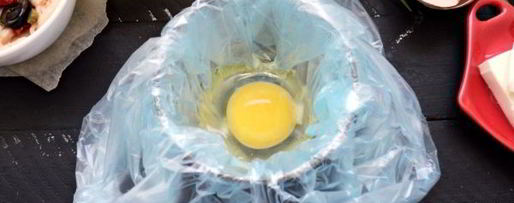 Шаг 3: бутерброда с маринованным кальмаром и яйцом