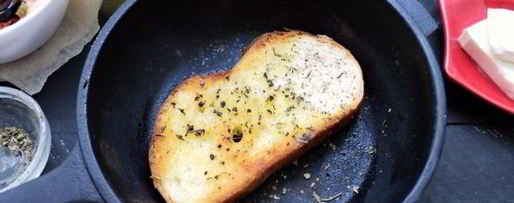 Шаг 4: бутерброда с маринованным кальмаром и яйцом