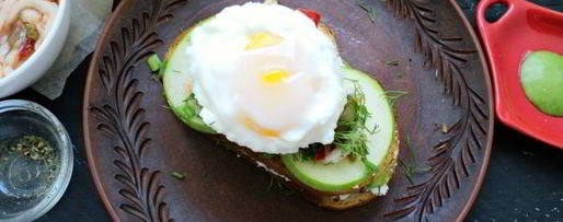 Шаг 9: бутерброда с маринованным кальмаром и яйцом