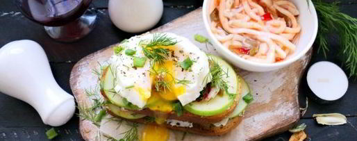 Шаг 10: бутерброда с маринованным кальмаром и яйцом