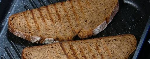 Шаг 10: бутерброда с ветчиной, квашеной капустой, яблоками и сыром