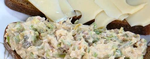 Шаг 12: бутерброда с ветчиной, квашеной капустой, яблоками и сыром