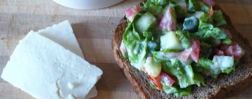 Шаг 1: бутерброда с яйцом пашот и овощами