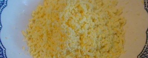 Шаг 2: бутербродного тортика с окороком и яйцом