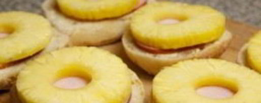 Шаг 3: бутербродов с ананасом и сыром