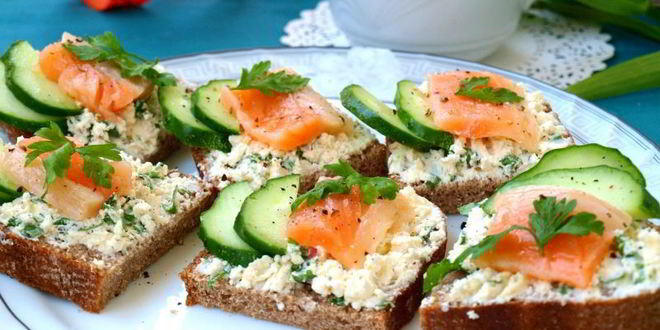 Рецепт бутербродов с фетой и семгой