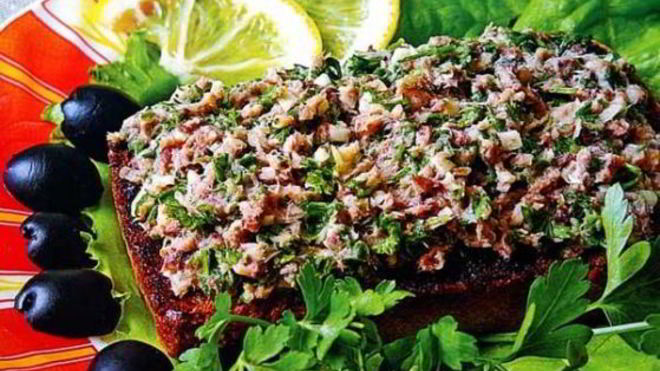 Рецепт Бутербродов с паштетом из анчоусов