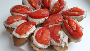 Рецепт Бутербродов с паштетом из шпрот