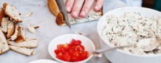 Шаг 2: бутербродов с пастой из креветок