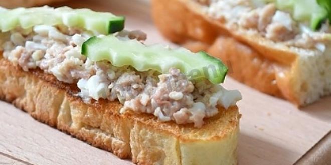 Рецепт бутербродов с печенью трески, огурцом, яйцами
