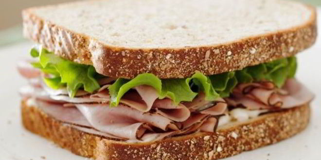 Рецепт бутербродов с ветчиной и овощами