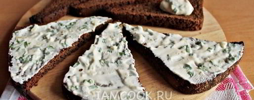 Шаг 6: бутербродов со шпротами с черным хлебом