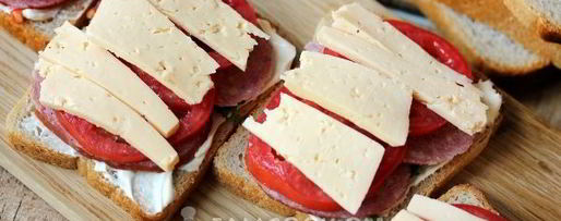 Шаг 4: горячих бутербродов с колбасой, сыром и помидорами