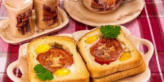 Рецепт горячих бутербродов с окороком, помидорами и яйцами