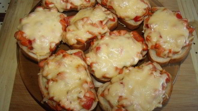 Рецепт Горячих бутербродов с сосисками