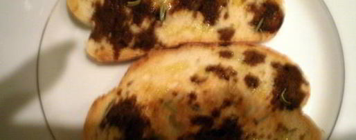 Шаг 2: горячего бутерброда с инжиром и сыром дорблю