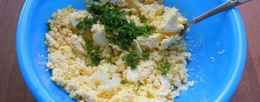 Шаг 1: намазки для бутербродов из вареных желтков и плавленого сыра