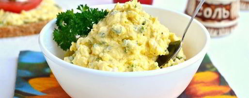 Шаг 4: намазки для бутербродов из вареных желтков и плавленого сыра