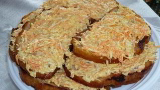 Рецепт Закусочных бутербродов с сырой морковью