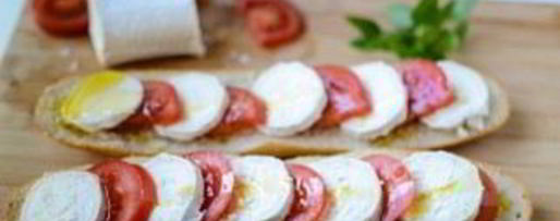 Шаг 1: запеченного бутерброда с сыром и помидорами