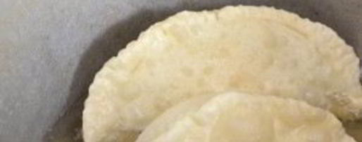 Шаг 4: чебуреков с брынзой и зеленью