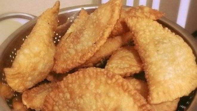 Рецепт Чебуреков с говяжьим и свиным фаршем