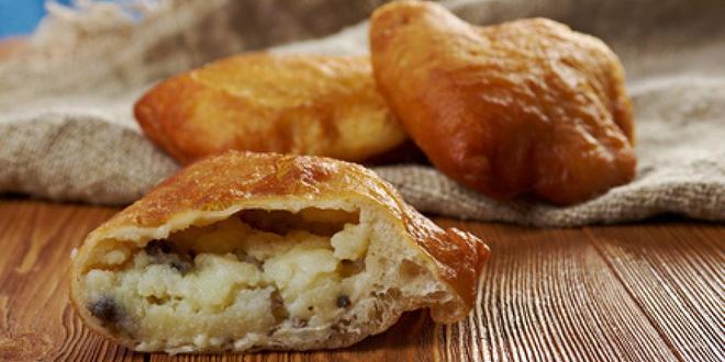 Рецепт чебуреков с грибами и картофелем