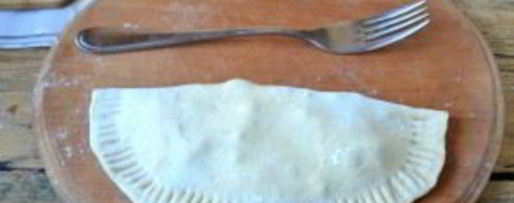 Шаг 7: чебуреков с грибами и сыром