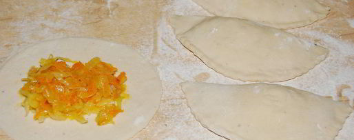 Шаг 2: чебуреков с капустой