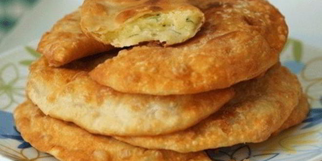 Рецепт чебуреков с картошкой и сыром