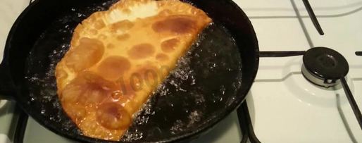 Шаг 8: чебуреков с мясным фаршем