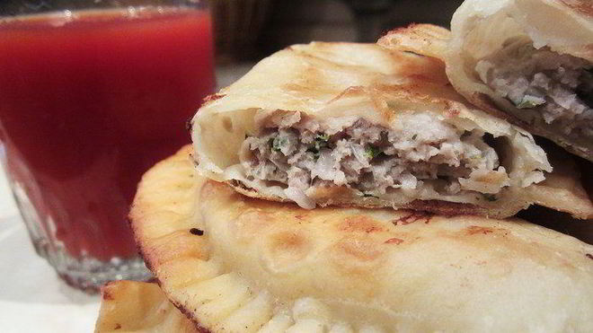 Рецепт Чебуреков сочных по-домашнему