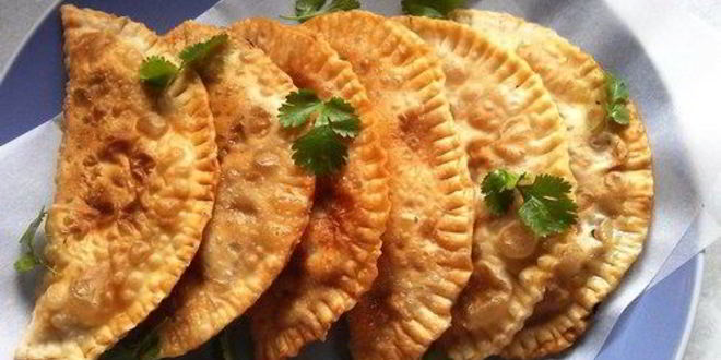 Рецепт крымских чебуреков с мясом и луком
