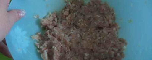 Шаг 13: первых чебуреков